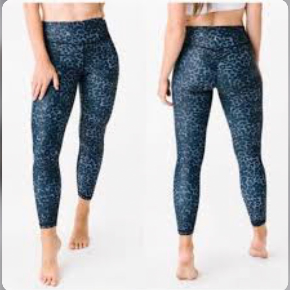 ZYIA Stone leopard scrunchy light n luxe 7/8 leggings size 12 NWTB - Picture 6 of 9